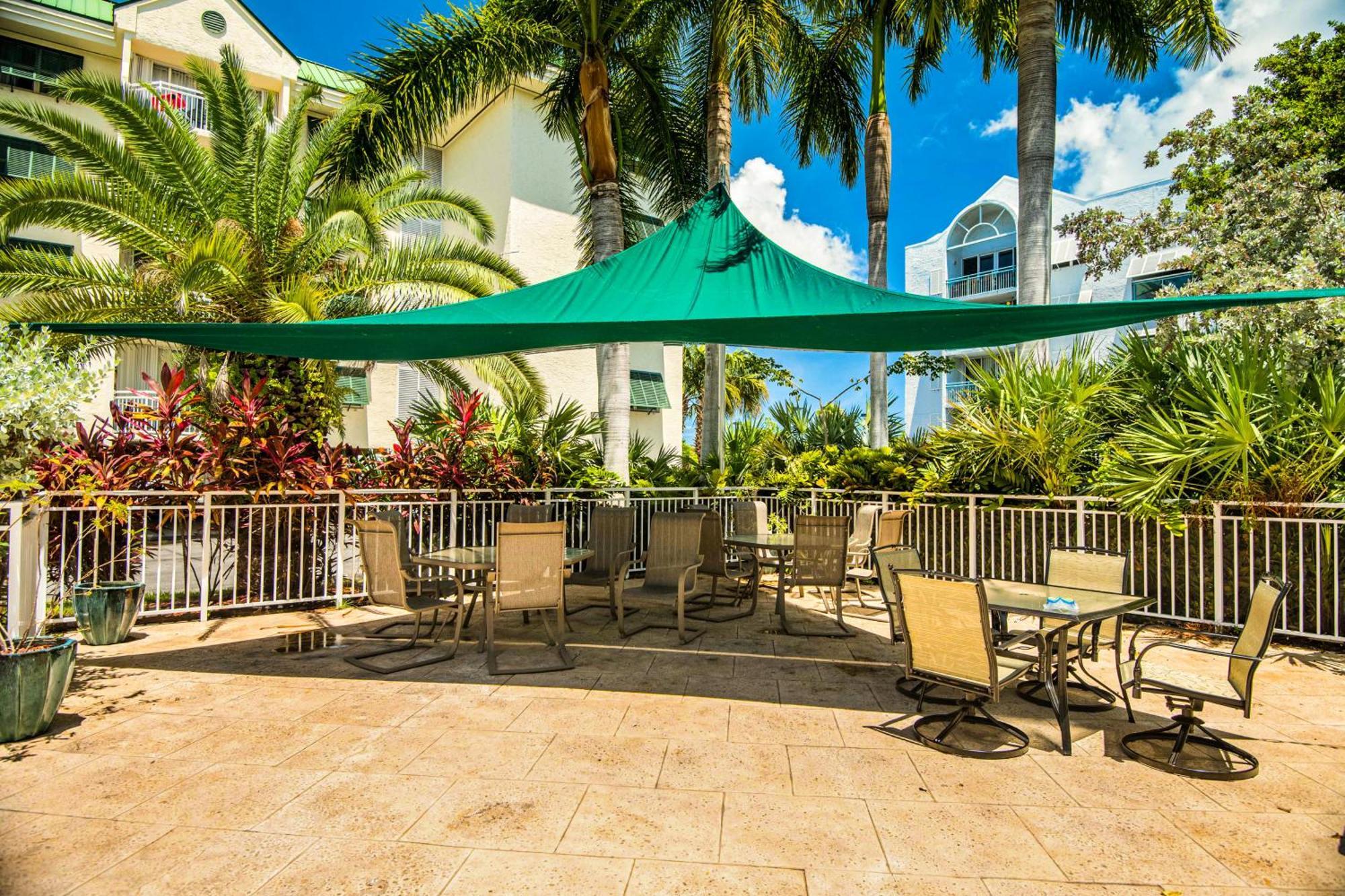 Sunrise Suites Dominican Suite #110 基韋斯特 客房 照片