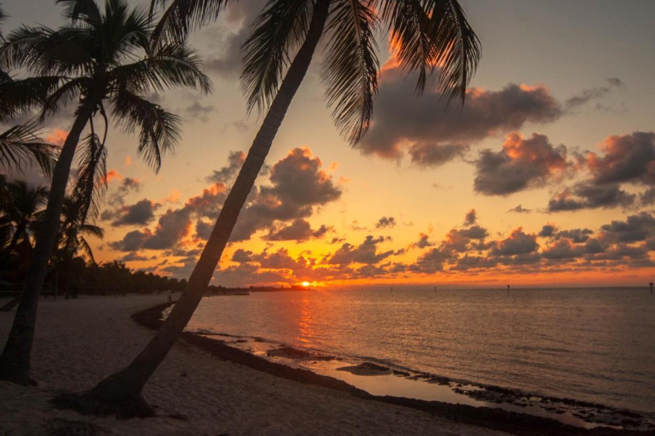 Sunrise Suites Dominican Suite #110 基韋斯特 外观 照片